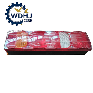 ساينو تراك Howo A7 T7h Sitrak قطع غيار الشاحنات الذيل مصباح Wg9925810001