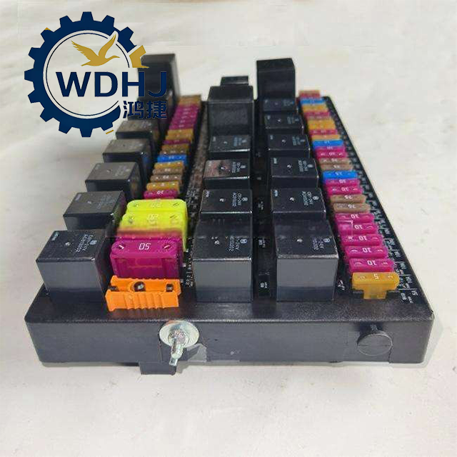 Parti di autobus originali di fabbrica Nuova scatola di controllo centrale in plastica per parti di autobus Kinglong Zhongtong Yutong Higer Golden Dragon Ankai